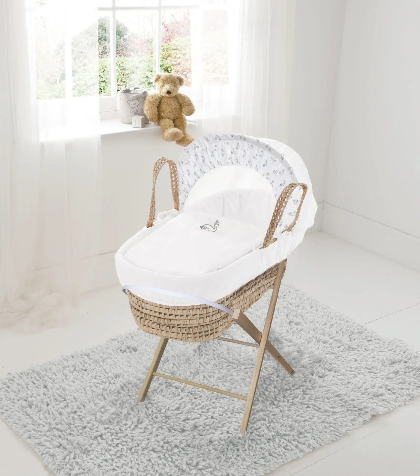 Swan Palm Moses Basket with Folding Stand Natural