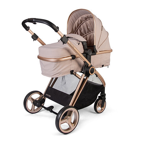 Sleek and Practical Push Me Pace i 3 in 1 Travel System - Latte