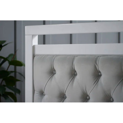 Luxurious Baby Cot - 3 adjustable bed base positions.