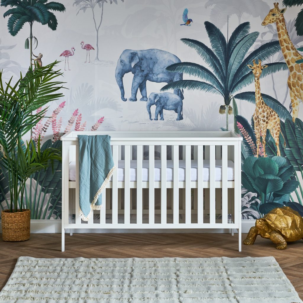 Stylish Baby Cot Bed Evie Obaby - White