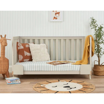 Scandinavian Blend of Modern Simplicity Cot-Bed - White/Light Oak, Light Oak/White Sand