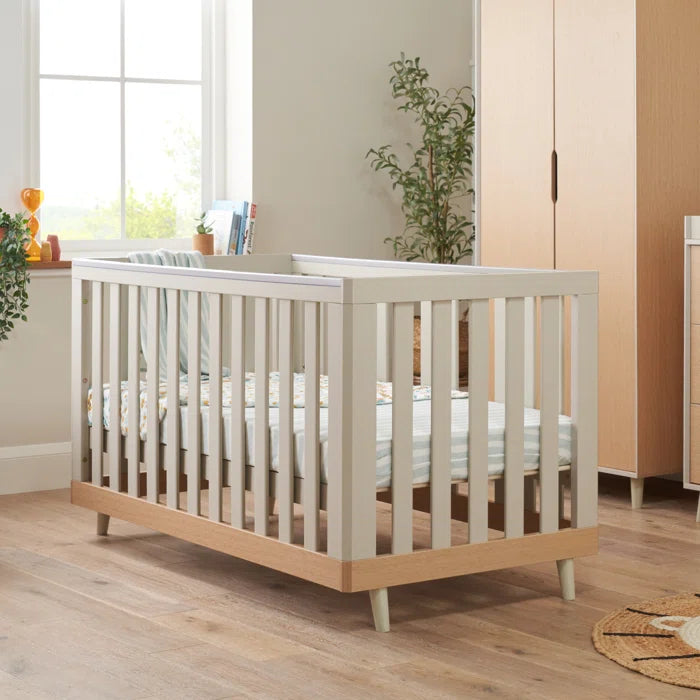 Scandinavian Blend of Modern Simplicity Cot-Bed - White/Light Oak, Light Oak/White Sand