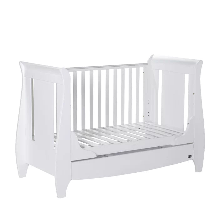 Stylish Classic Design Lucas Cot Bed 2-Piece Nursery Furniture Set, White