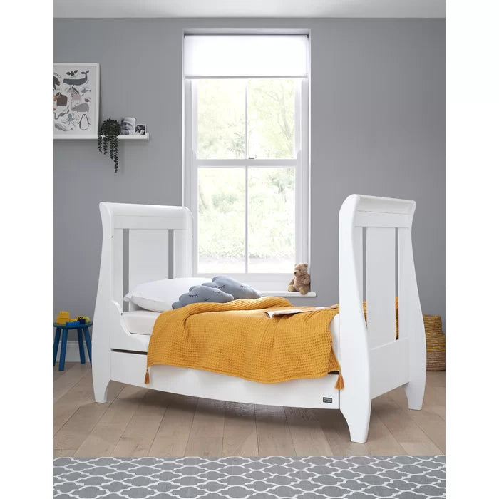 Stylish Classic Design Lucas Cot Bed 2-Piece Nursery Furniture Set, White