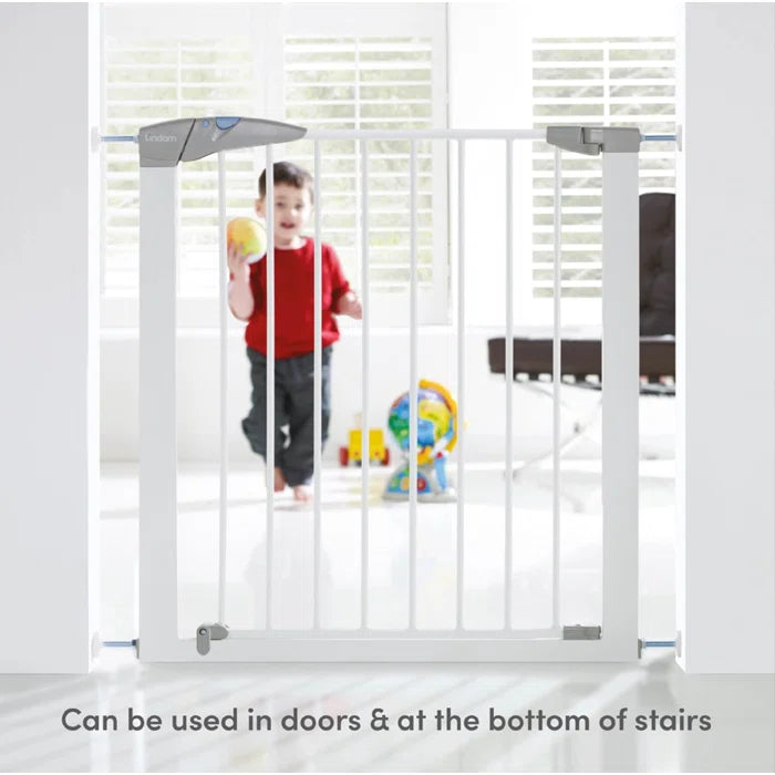 Very Popular Safety Gate Fits openins to 76cm to 82cm - White