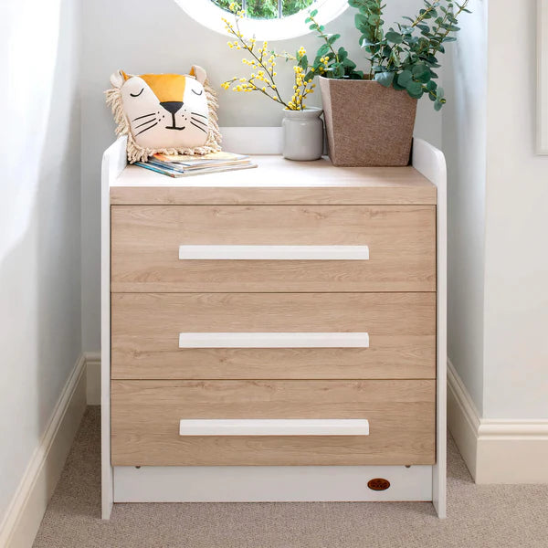 Stylish Contemporary Design Neat 3 Drawer Chest - Barley White, Barley White and Oak