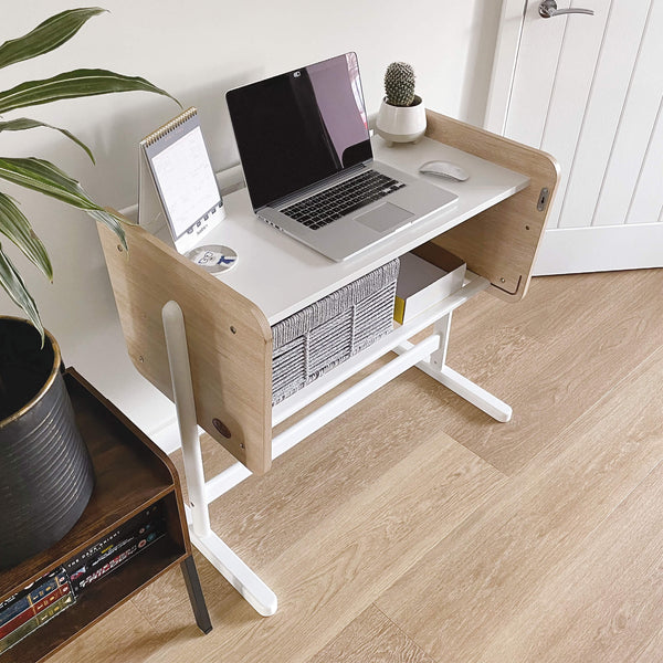 Stylish Baby Bedside Crib - Barley White and Oak